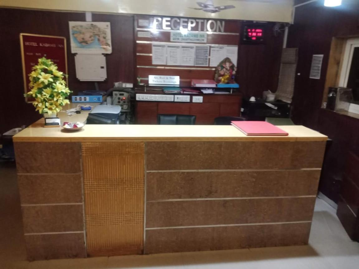 Hotel Kadamb Inn Ahmedabad Esterno foto